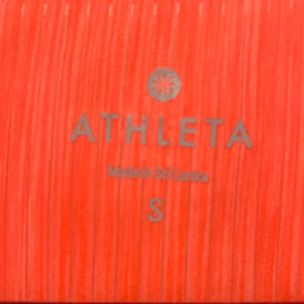 Athleta Scoop Neck Long Sleeve Tee - Picture 3 of 4